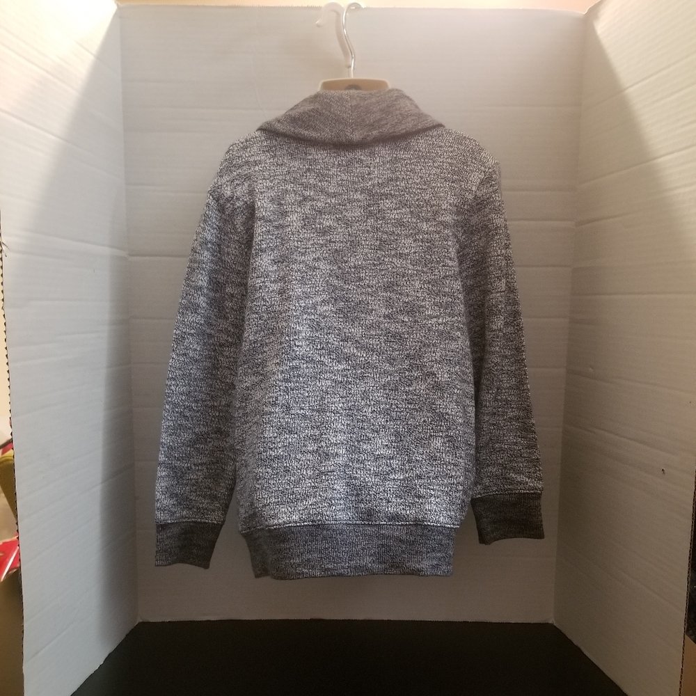 NWT Old Navy Boys Sweater - Picture 2 of 3